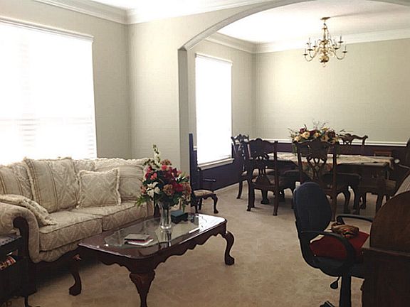5th image of 9905 Oakmont Ct