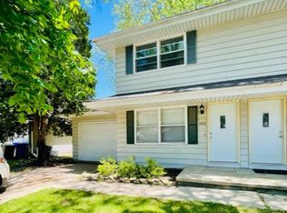 802 N Hawthorne Dr, Appleton, WI 54915