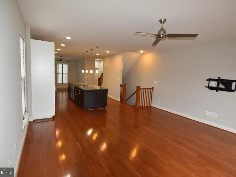 20425 Codman Dr — Photo 24