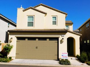 2063 N Walling Ln, Clovis, CA 93619