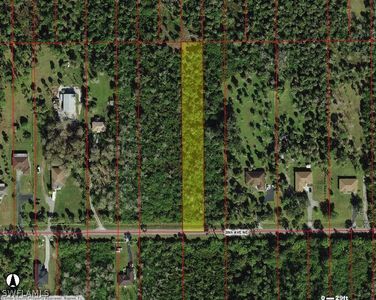 20 Avenue NE, Naples, FL, 34120