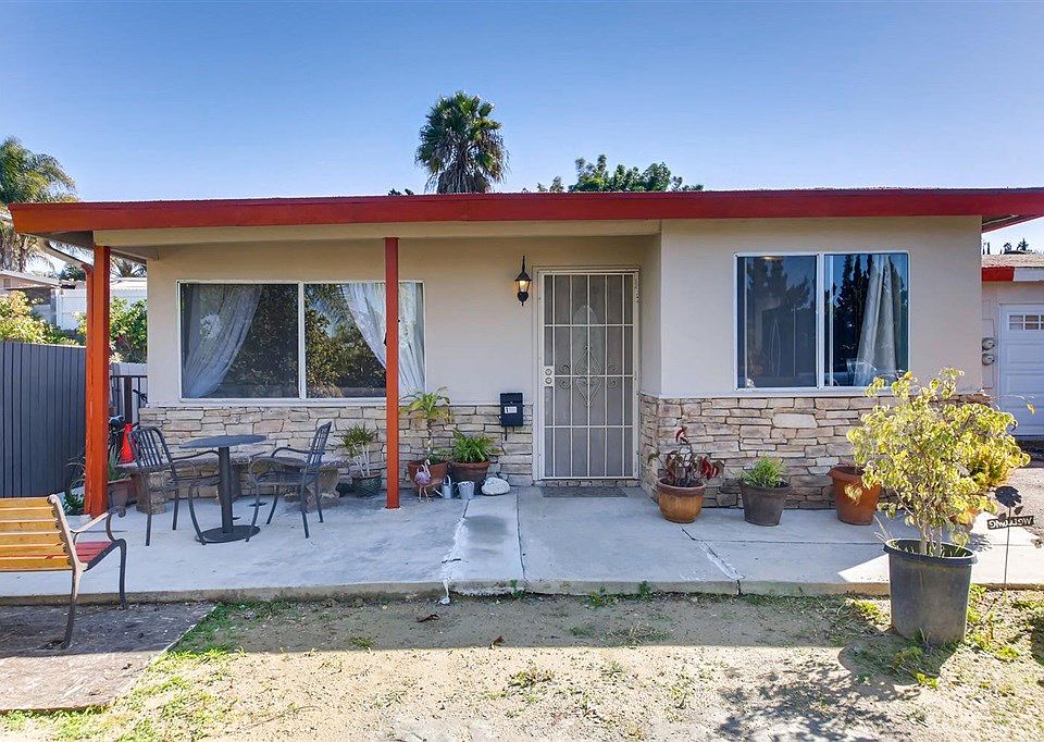 1st image of 128 Las Flores Dr