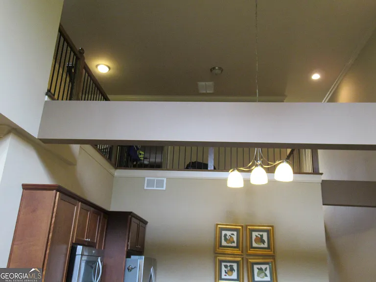 168 Village Dr — Photo 4