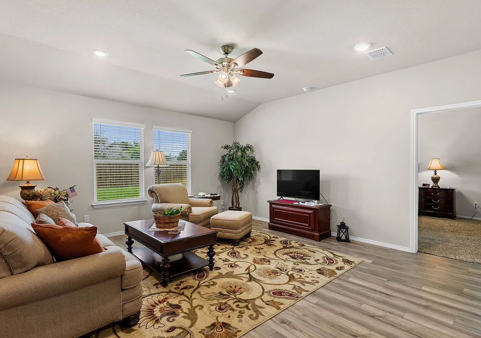 3 Bed 2 Bath in China Spring ISD! — Photo 4
