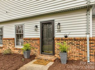 5900 Cabotwood Ln, Charlotte, NC 28212