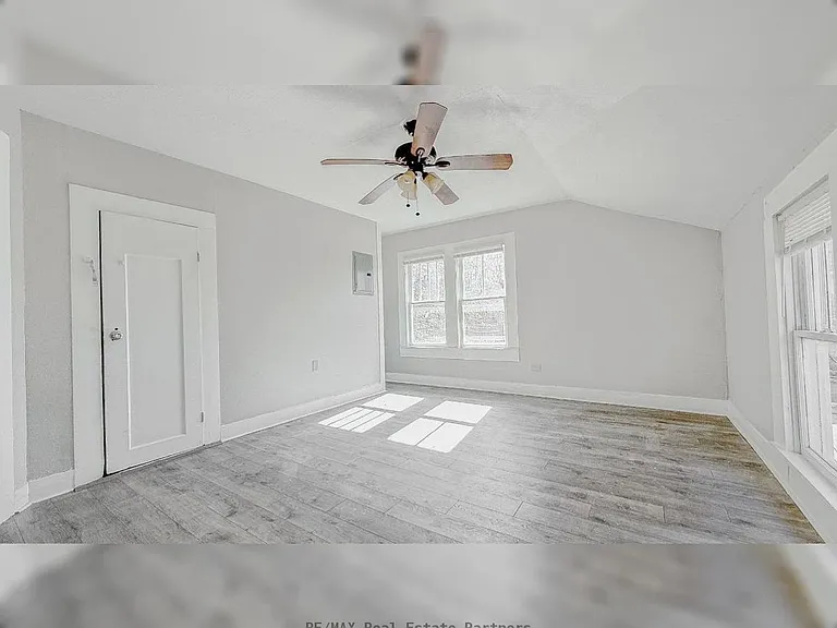 111 Mable St #3 — Photo 4