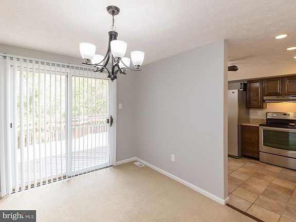 5th image of 6107 Gardenia Ct