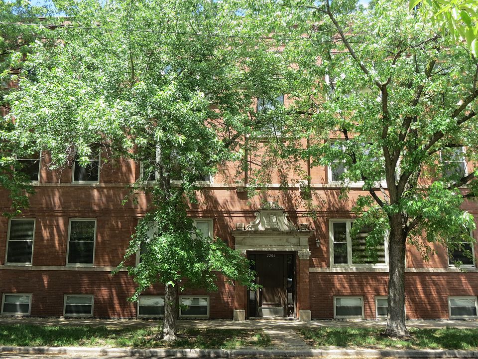 1st image of 2206 W School St APT 1E