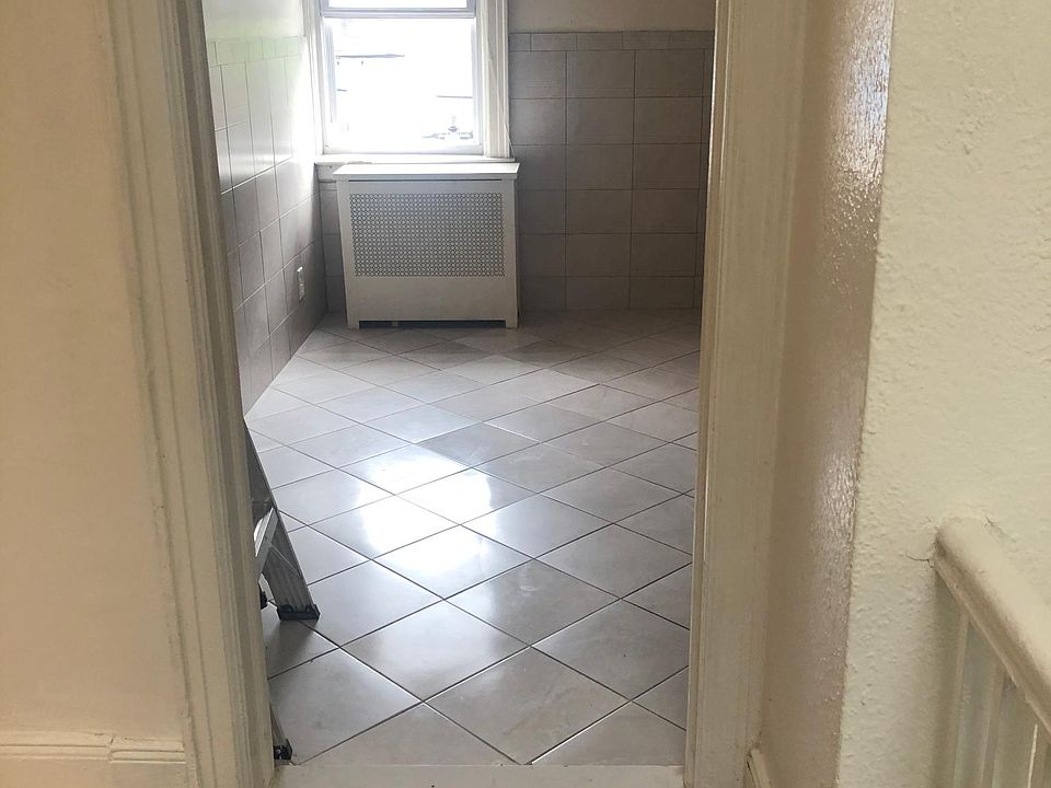 1st image of 91 Avenue