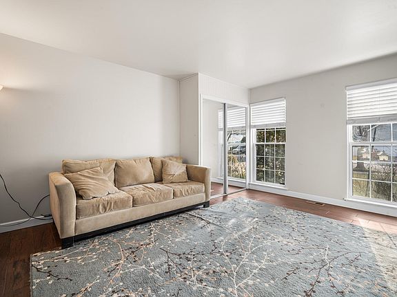 5th image of 126 Bonita Dr
