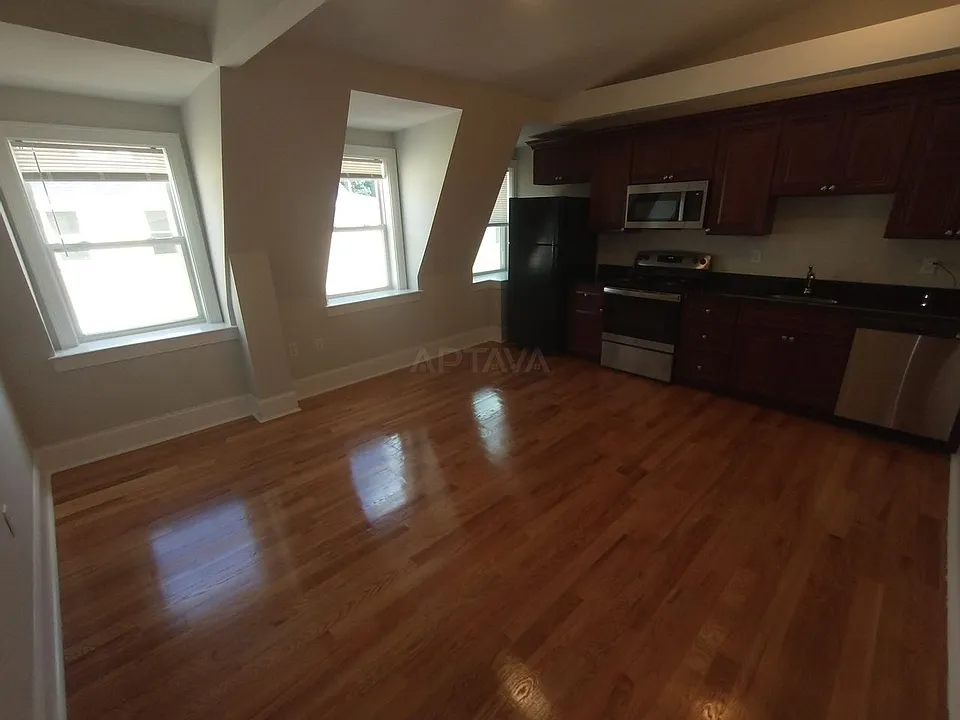 101 Morse St #301