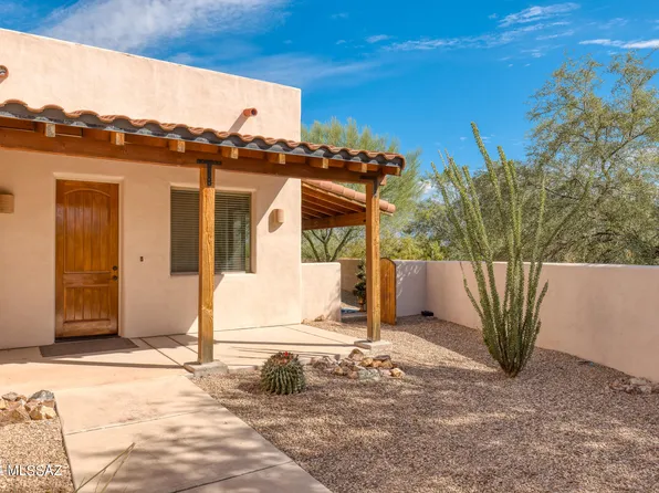 2697 N Sahuara Pl, Tucson, AZ 85712