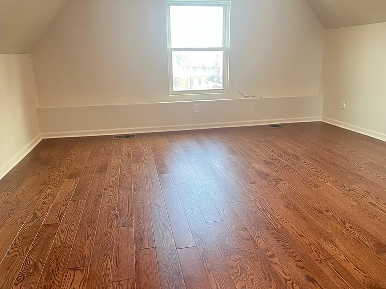 311 Stratford Ave #6 — Photo 6