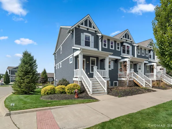 940 S Lake St, Whitehall, MI 49461