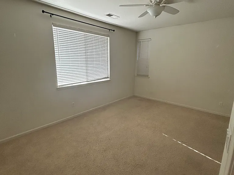 5662 Oakwood Dr — Photo 10