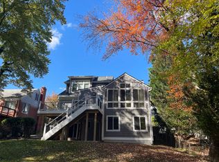 125 S Lee St, Falls Church, VA 22046