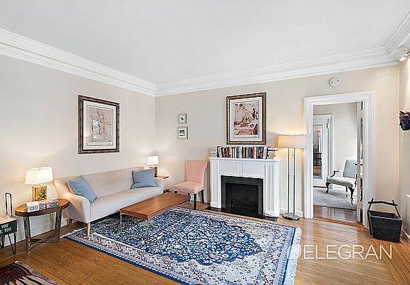 3rd image of 510 Cathedral Pkwy #8D