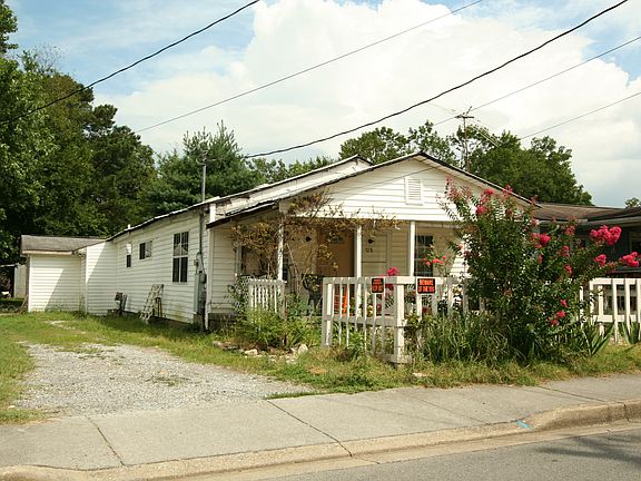 Front-left full view
