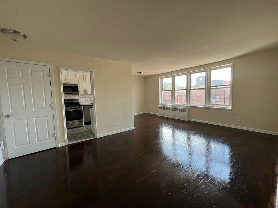 1st image of 14202 84th Dr APT 6N