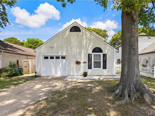 5332 Chatham Hall Dr, Virginia Beach, VA 23464