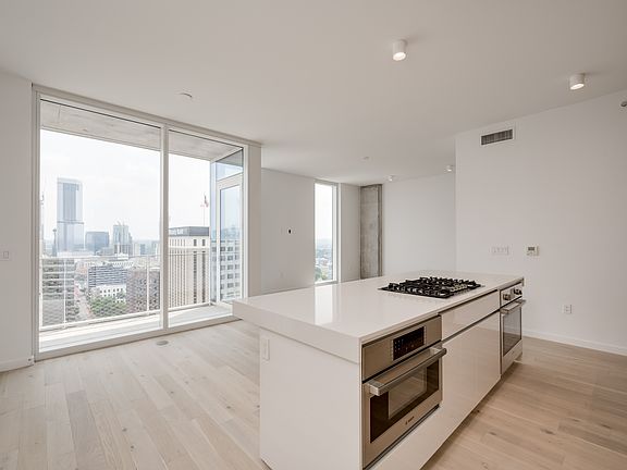 2nd image of 313 W 17th St #1806