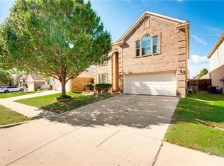 9909 Chadbourne Rd, Fort Worth, TX 76244