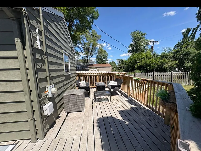 4014 Linwood Ave — Photo 8