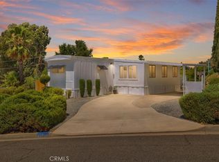 22780 Skylink Dr, Canyon Lake, CA 92587