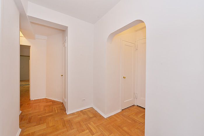 1st image of 500 Grand St #C4g