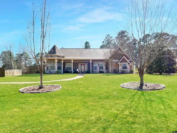225 W Burton St, Longview, TX 75603