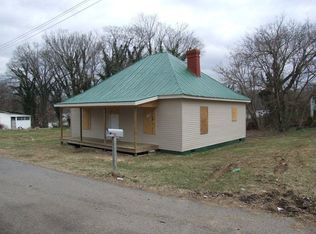 821 Wilkes St, Columbia, TN 38401