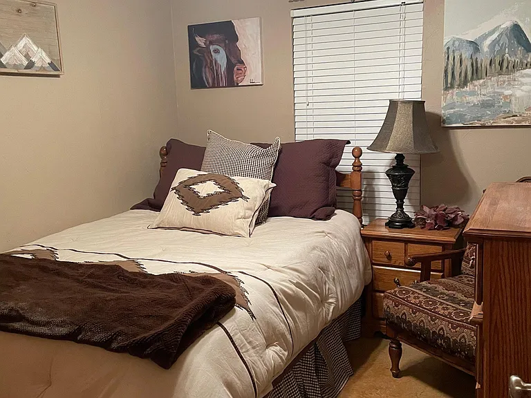 208 S Pleasant Oaks St — Photo 19