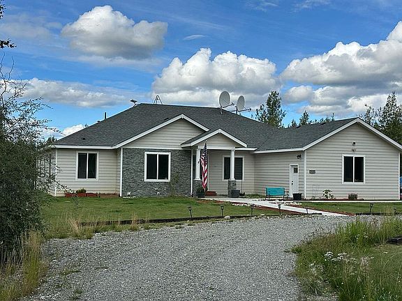 3rd image of 3320 S Bear Ct