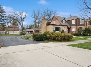 6670 N Ionia Ave, Chicago, IL 60646