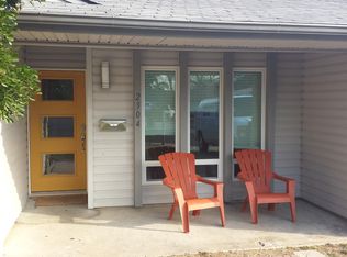 2304 Village Cir, Austin, TX 78745