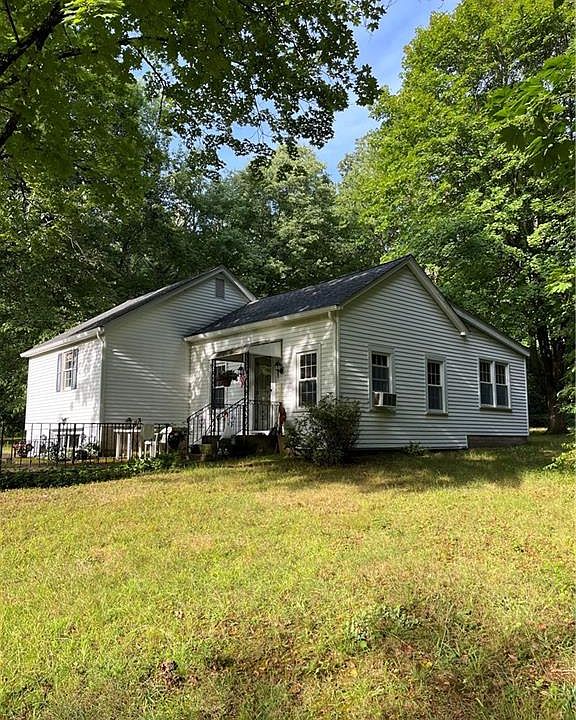 1st image of 232 Hidden Lake Rd