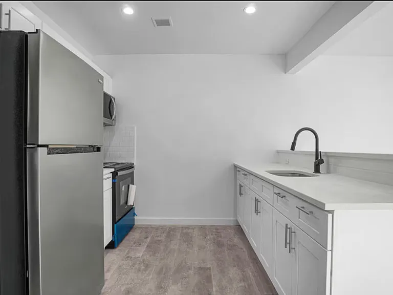 1256 Shakespeare Ave #2 — Photo 1