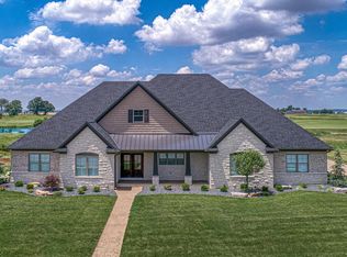 18422 Whitfield Ct, Evansville, IN 47725