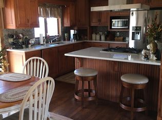 9166 E Adams Rd, Pierceton, IN 46562