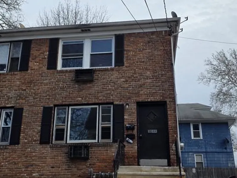 1611 Oliver St #B — Photo 13