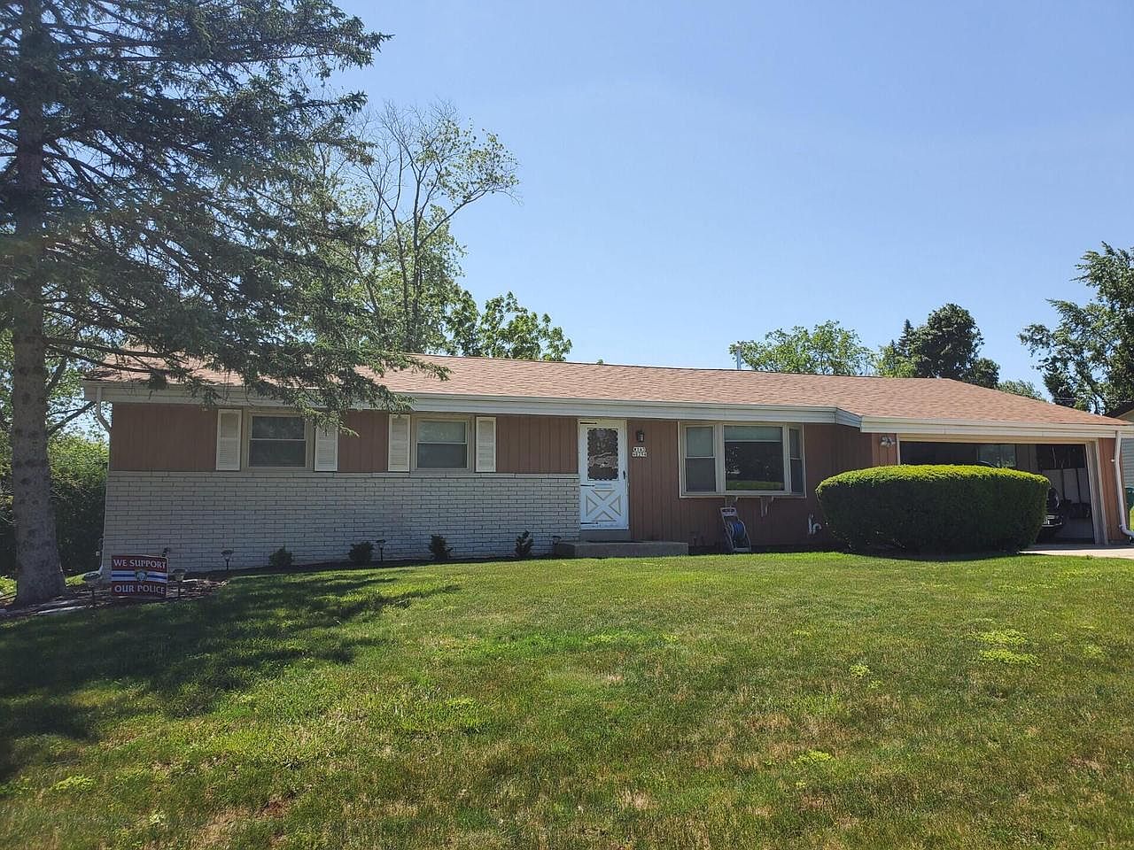 W143N8294 Oxford St, Menomonee Falls, WI 53051 Zillow