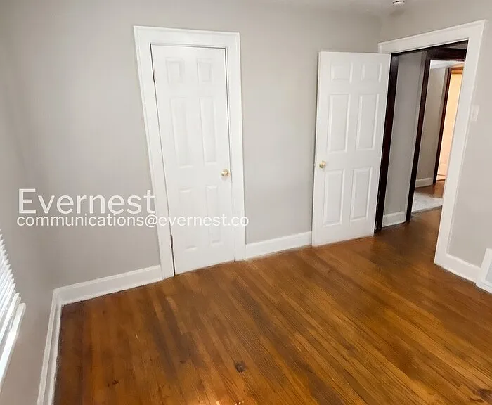 3720 Darby St — Photo 11
