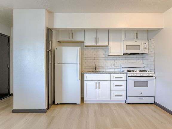 2nd image of 4505 Lafayette Ave #11352873