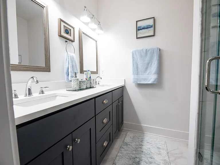 861 E Lake Dr — Photo 10