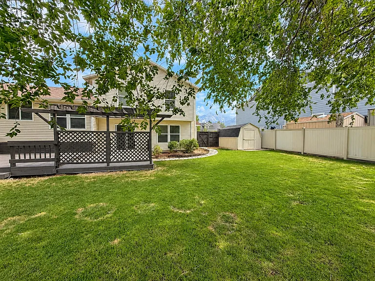 1564 E Hidden Valley Dr — Photo 39