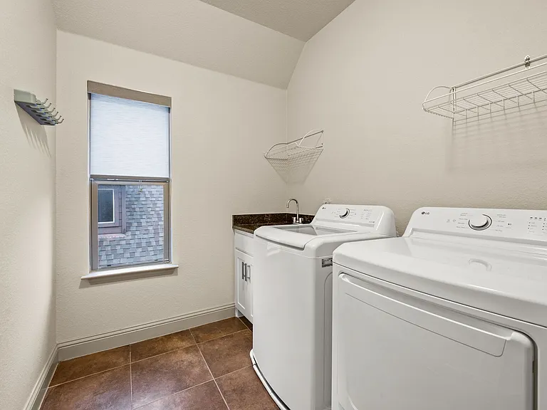 1208 Prescott St — Photo 7