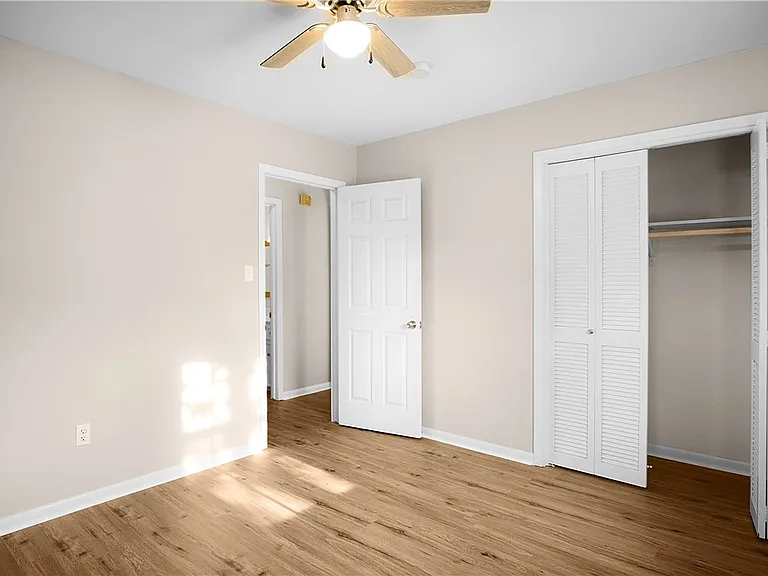 1003 Holik Dr — Photo 16