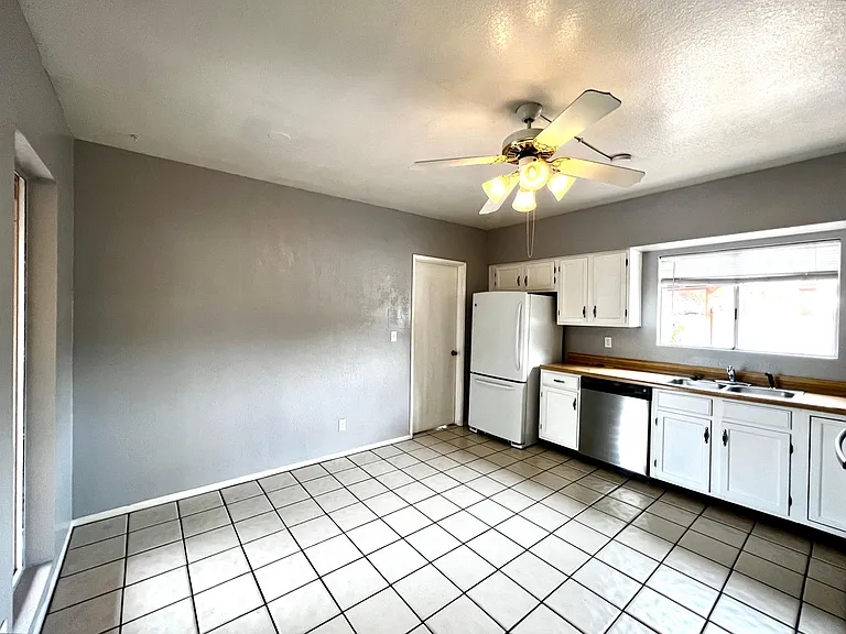 1422 S Moonflower Ln — Photo 13