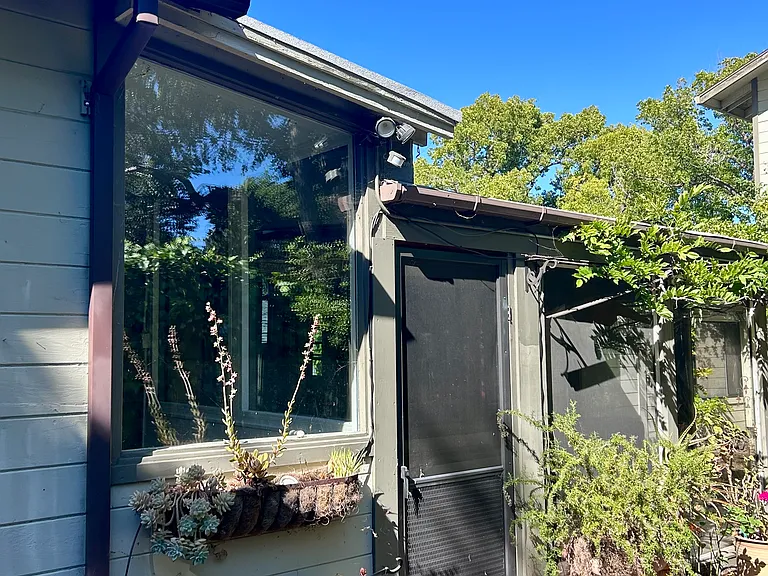 Main Yard with entry to Sun Porch