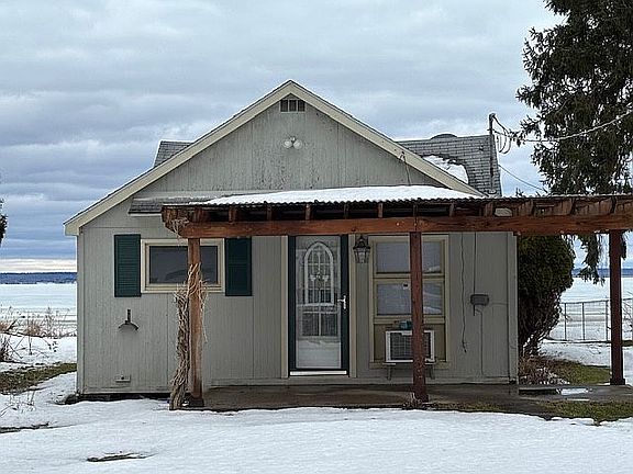 3rd image of 547 Pierce Rd